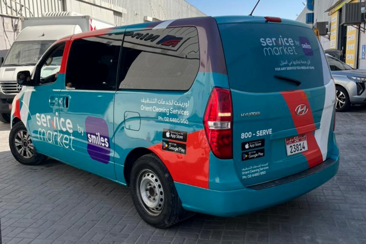 ServiceMarket by Smiles fleet graphics in Abu Dhabi