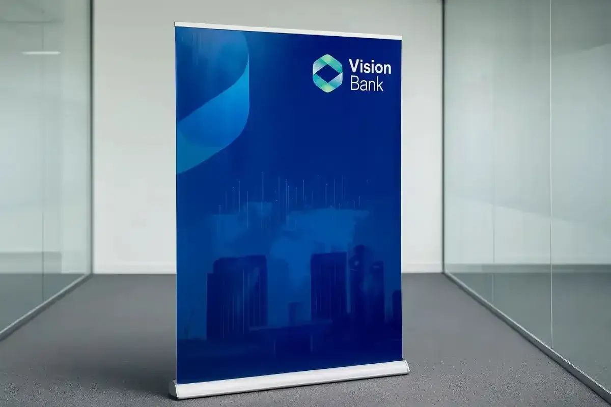 Roll Up Banner Stand - Medium Size