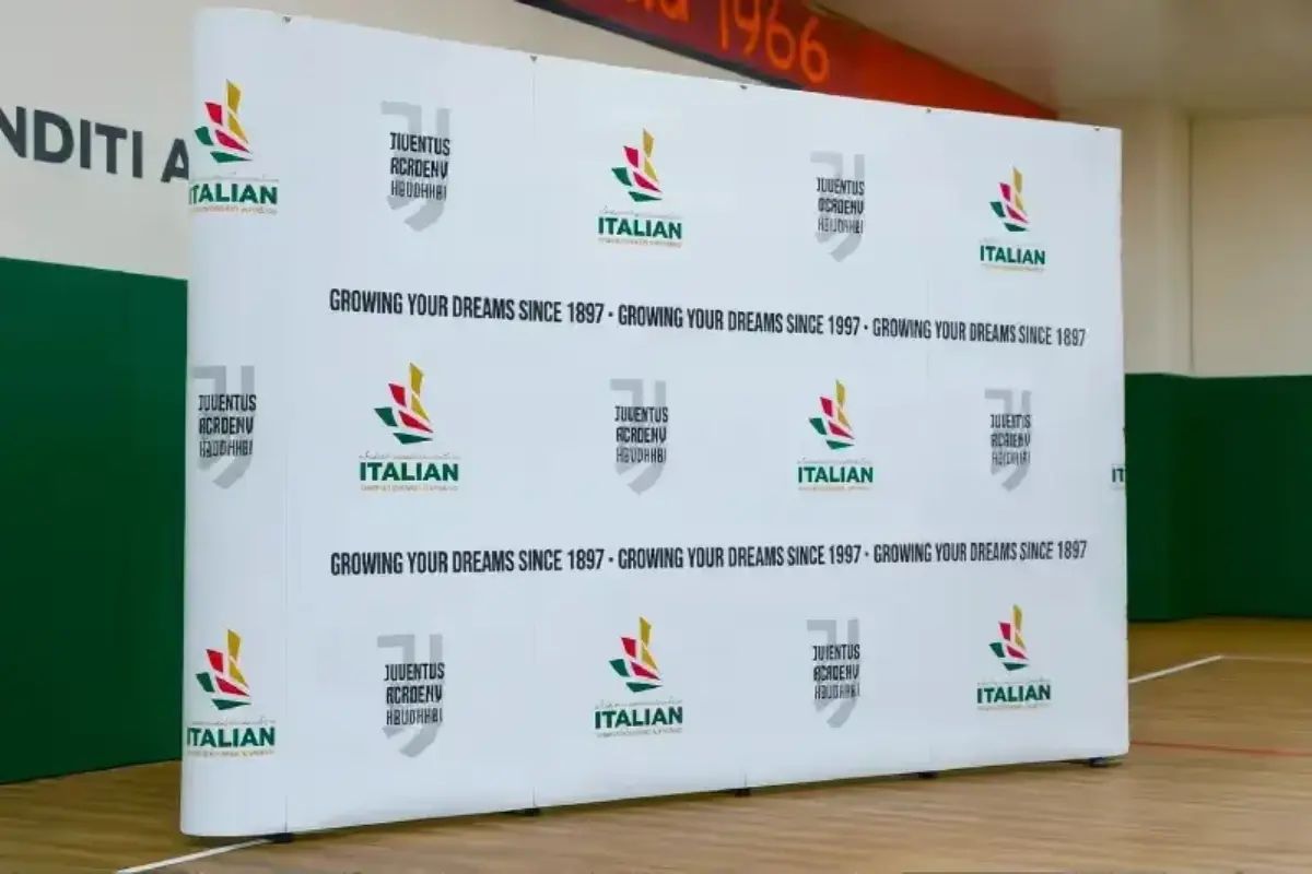 Pop Up Display Stand