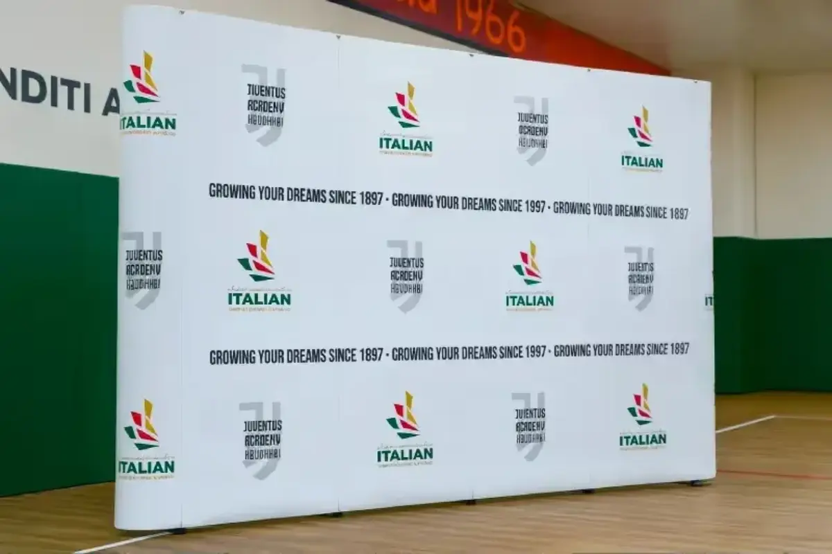 Straight Pop up Display Stand - Abu Dhabi