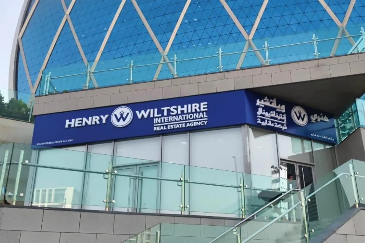 Outdoor Shopfront Signboard Fabricated with 3D Frontlit Acrylic Letters