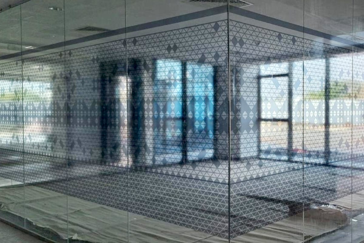 Ultra-Clear Retail & Promotional Storefront Graphics