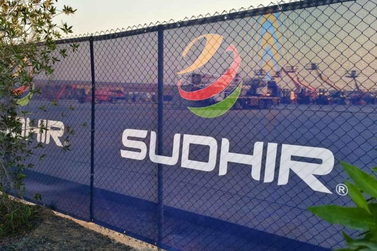 wind-permeable-perimeter-fence-hoarding-signage